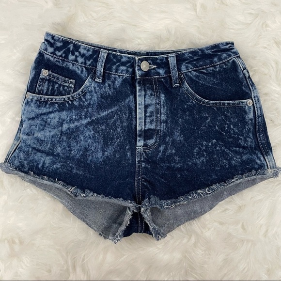 Topshop High Waisted Moto Jean Shorts Acid Wash, Raw Hem Size 6 - Picture 1 of 8